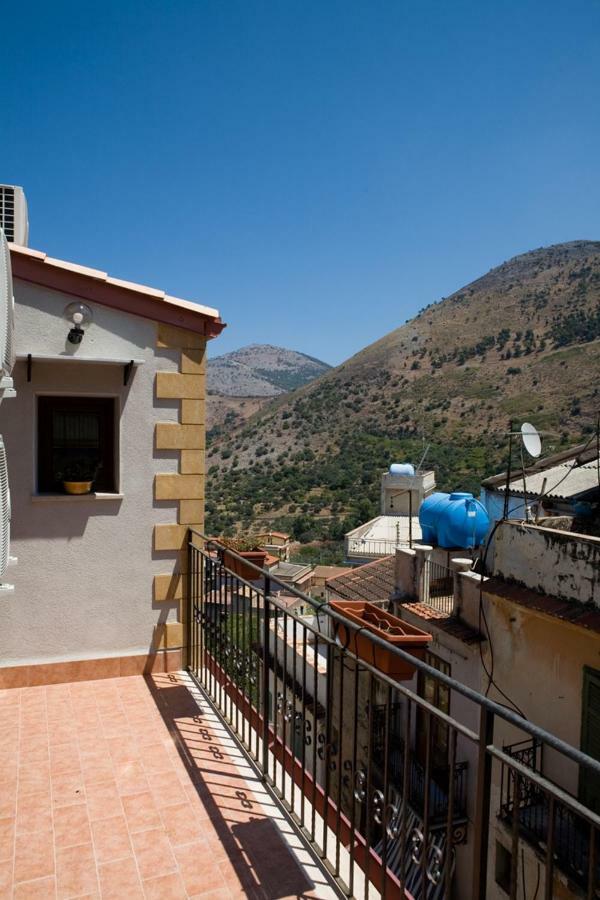 Case Vacanza Cipriano Spacious Apartment And Cosy Studio Monolocale Torretta  Buitenkant foto